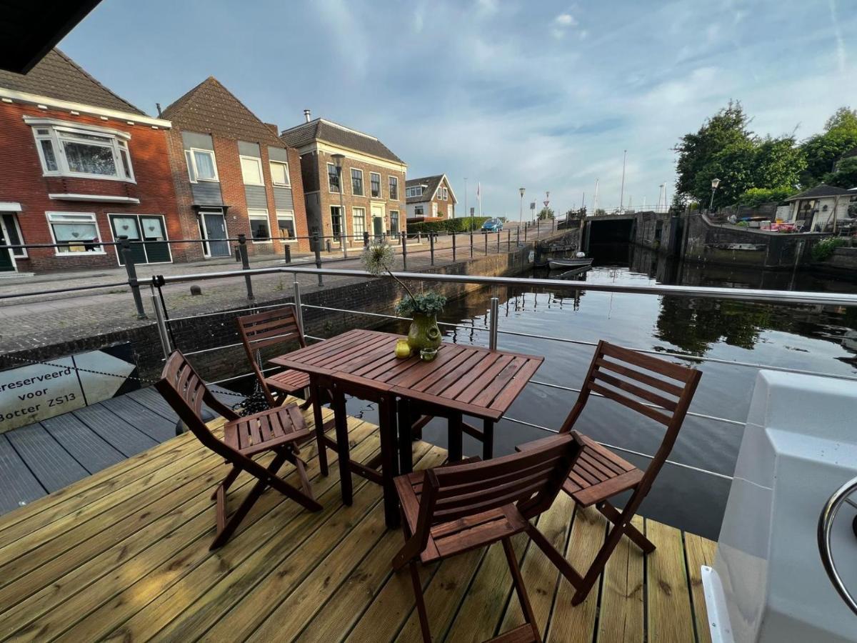 New Houseboat 2 Bedrooms Zwartsluis Bagian luar foto
