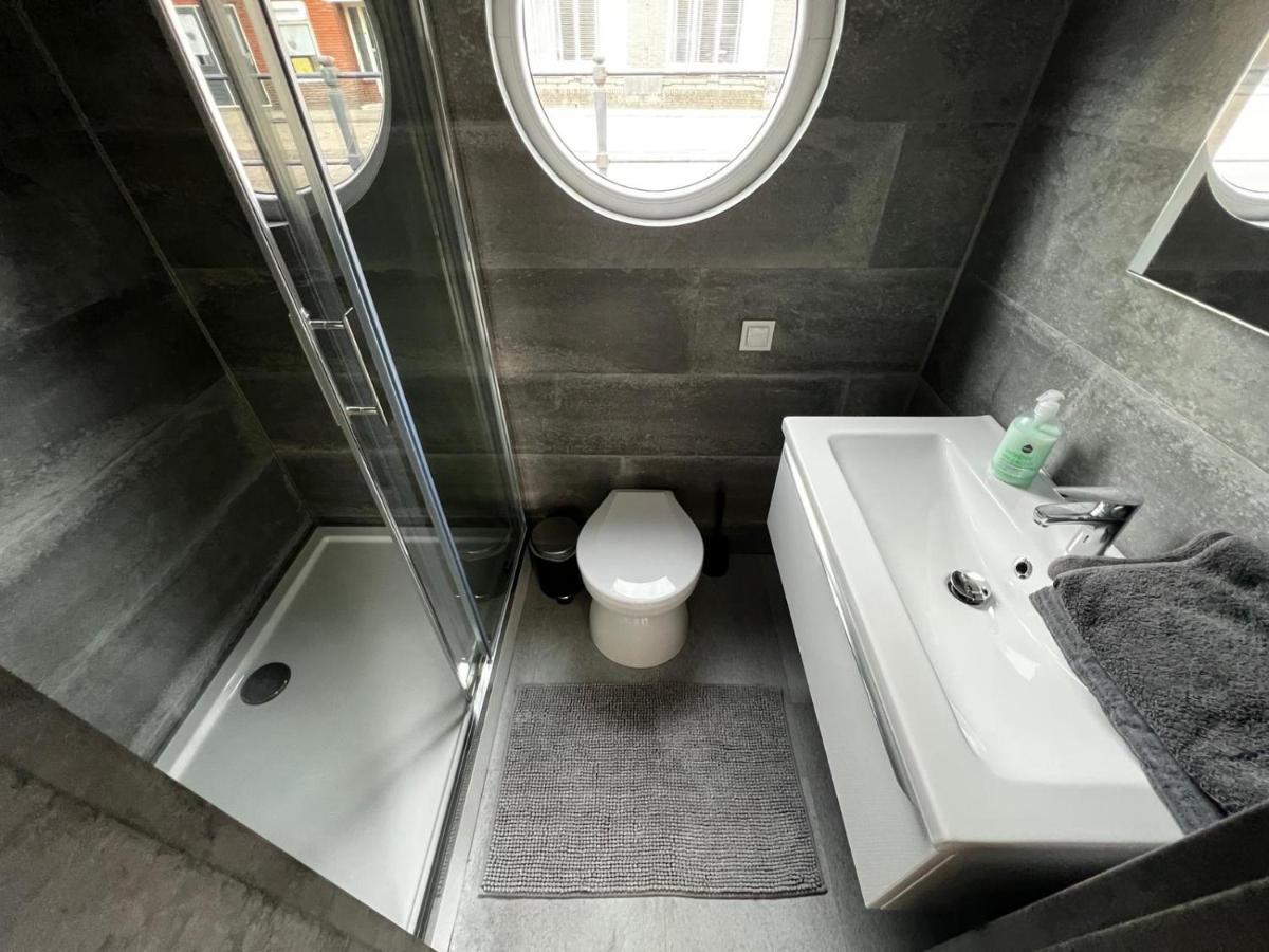 New Houseboat 2 Bedrooms Zwartsluis Bagian luar foto