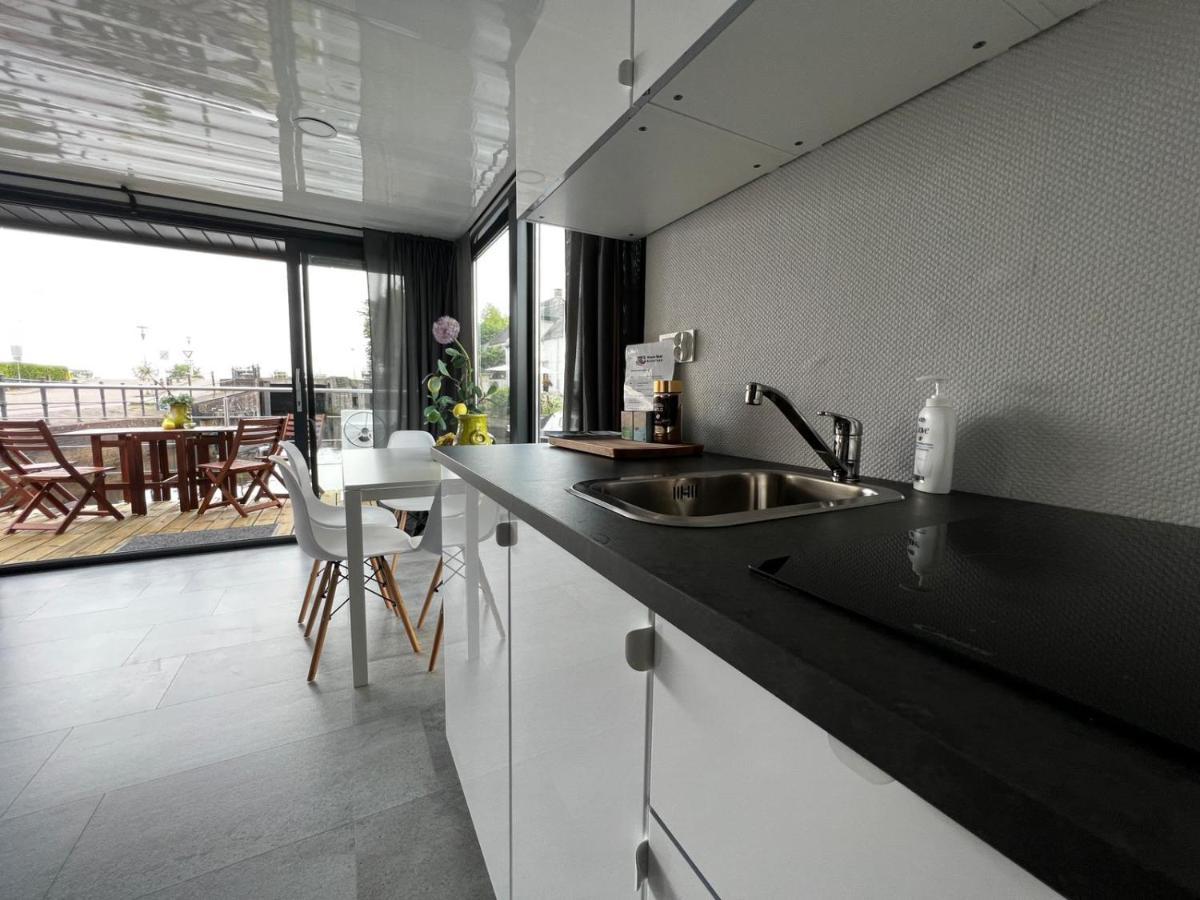 New Houseboat 2 Bedrooms Zwartsluis Bagian luar foto